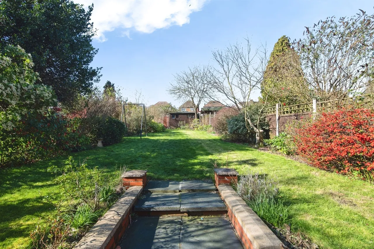 Gervase Drive, Dudley, photo 2