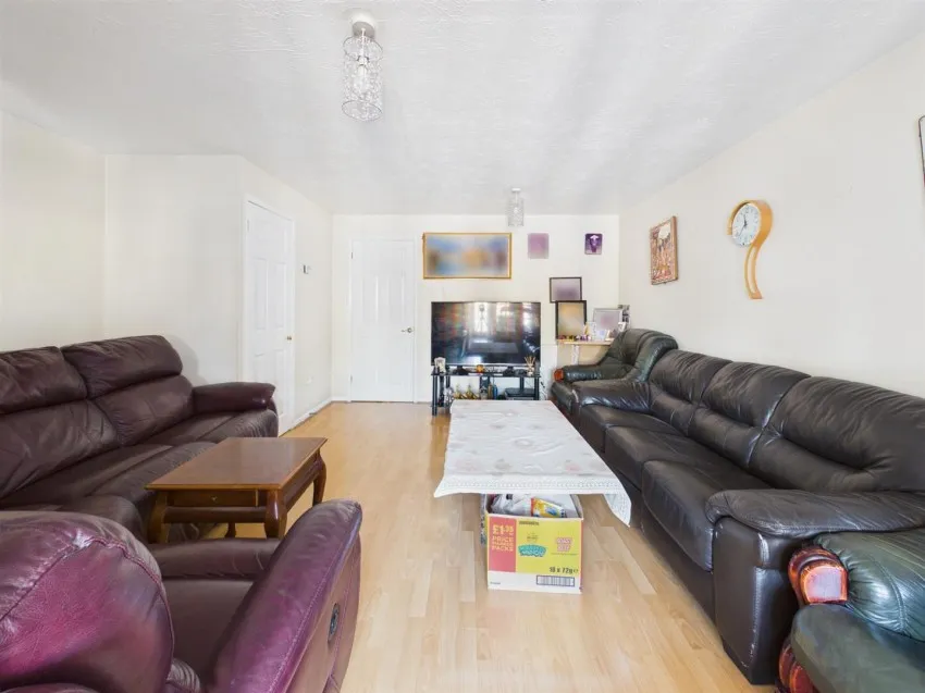 Stocken Close, Hucclecote, photo 13