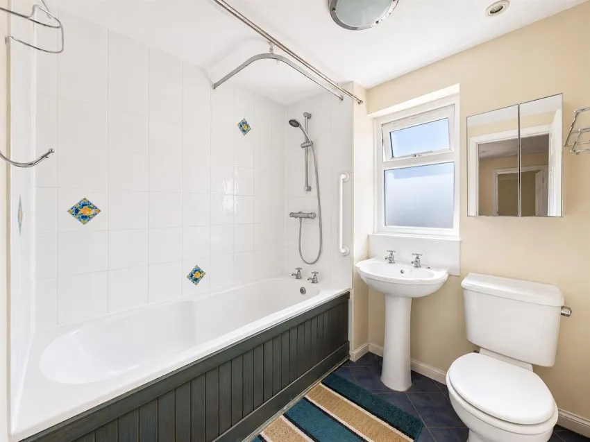 Stocken Close, Hucclecote, photo 8