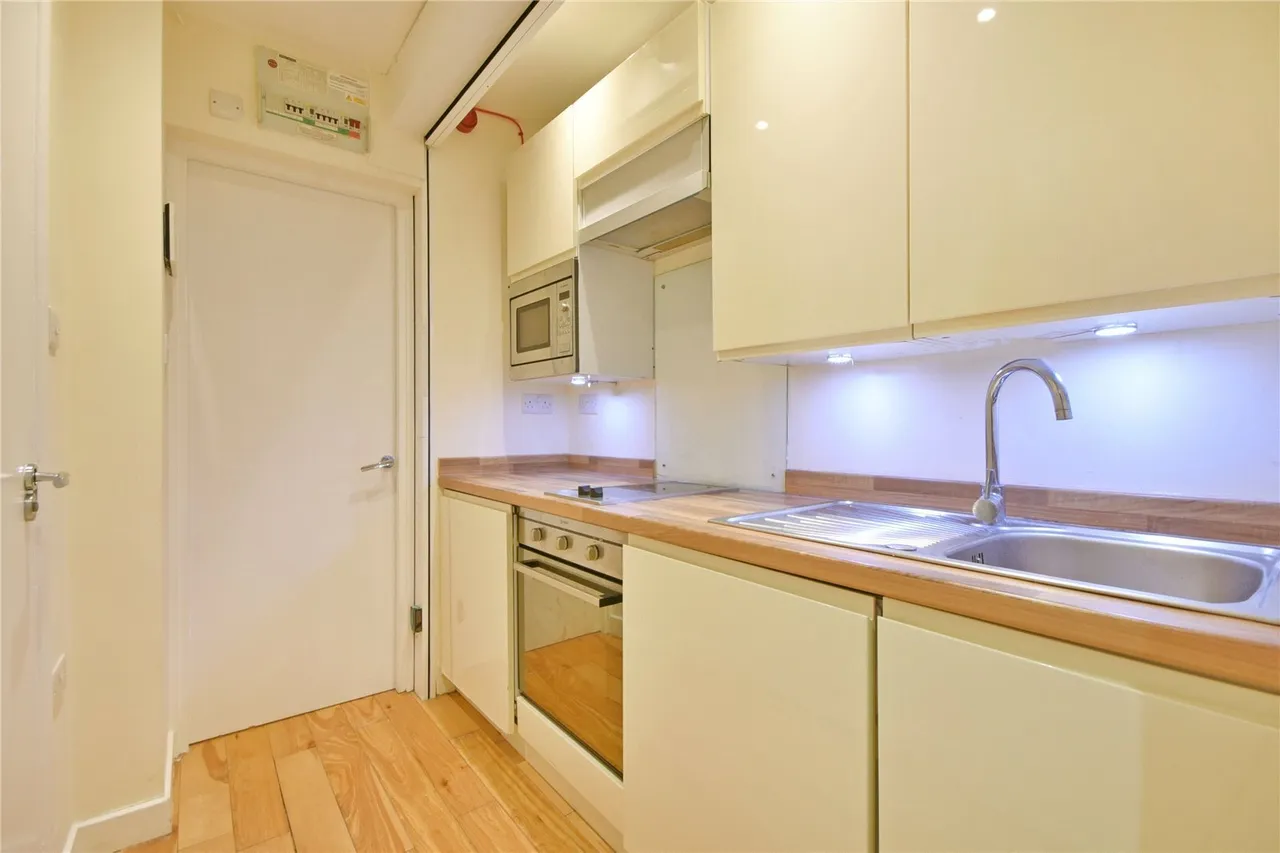 flat to rent, Iverson Road, West Hampstead, NW6