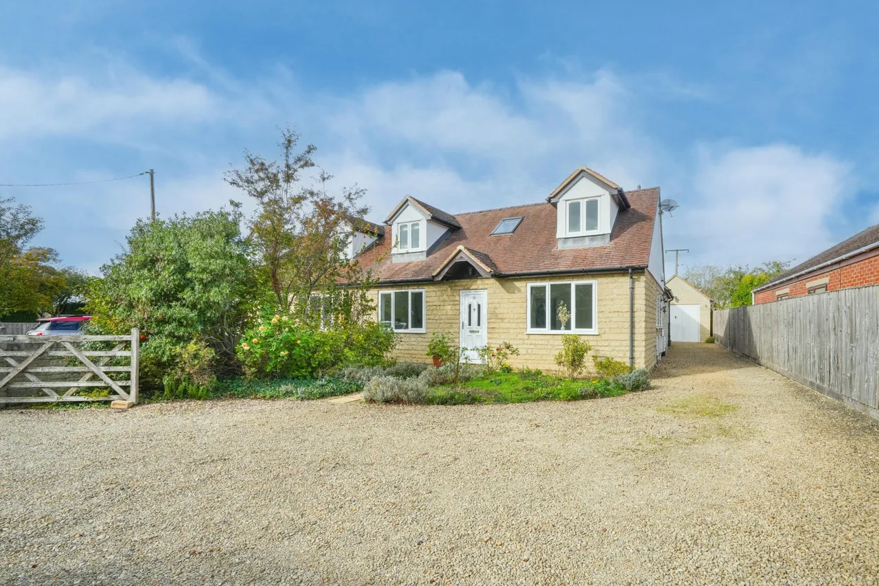 3 bed house for sale, Honeybottom Lane, Dry Sandford, OX13