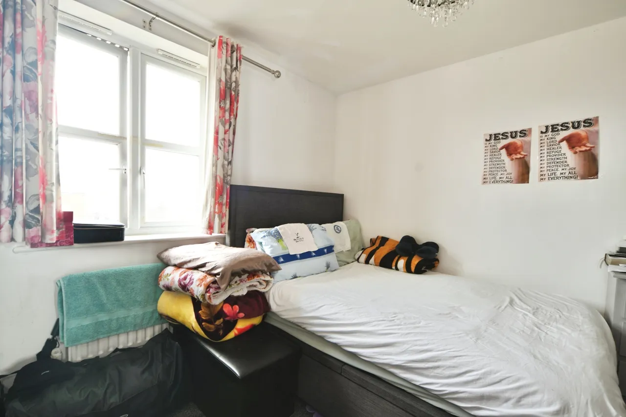 Gareth Drive, London, N9, photo 4