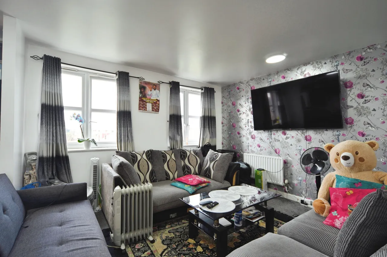 Gareth Drive, London, N9, photo 2
