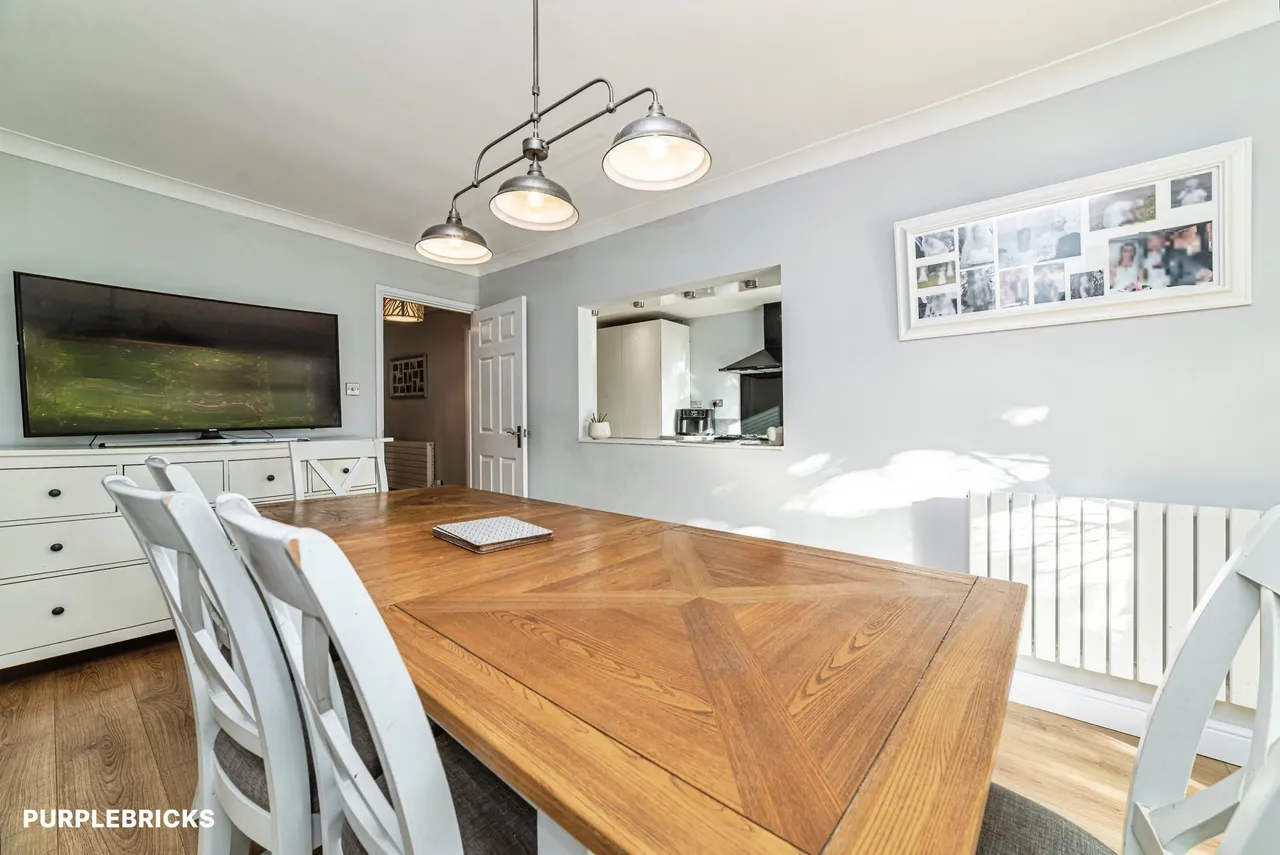 Caesar Close, Basingstoke, RG23, photo 4