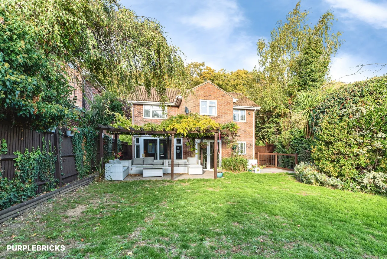 Caesar Close, Basingstoke, RG23, photo 38