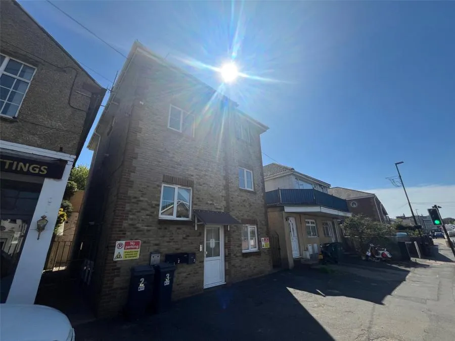 Sandown Road, Sandown, PO36, photo 8