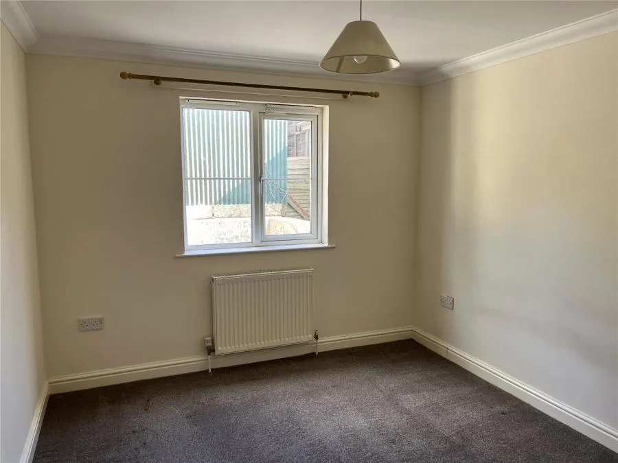 Sandown Road, Sandown, PO36, photo 5