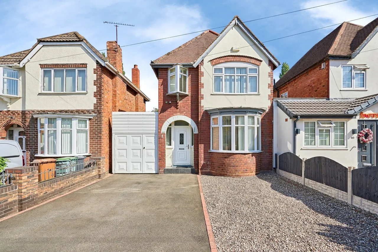 3 bed house for sale — Delves Crescent, Walsall, West Midlands, WS5