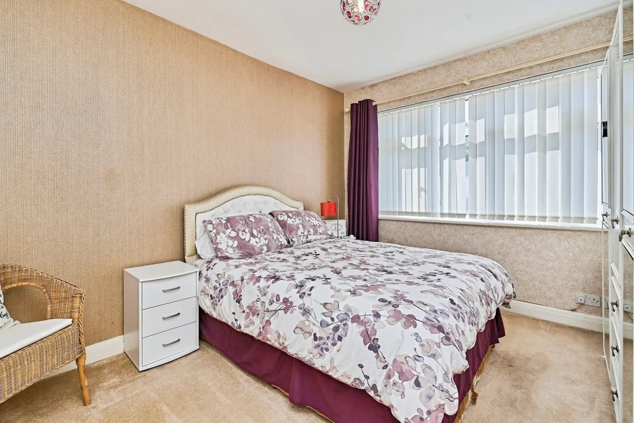 Delves Crescent, Walsall, West Midlands, WS5, photo 5