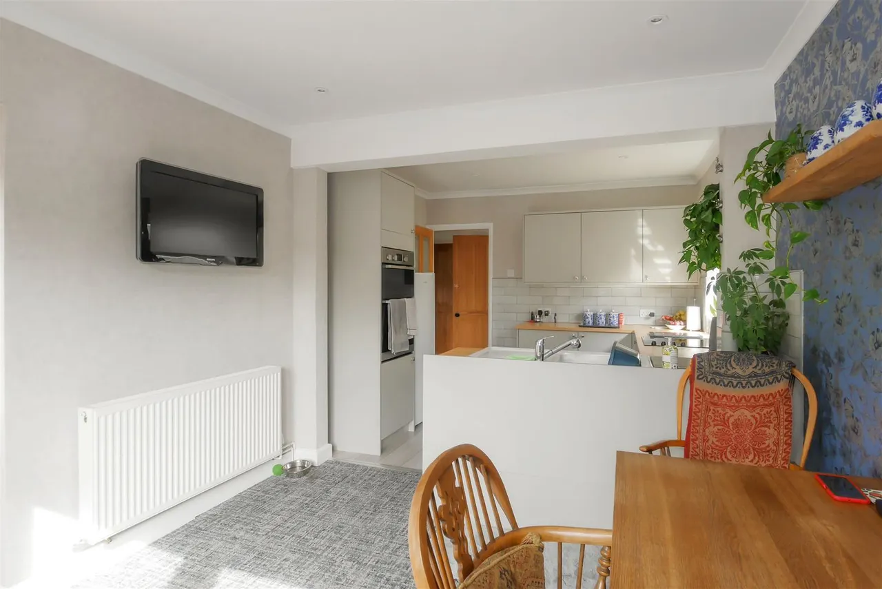 Grand Avenue, Wick, photo 11