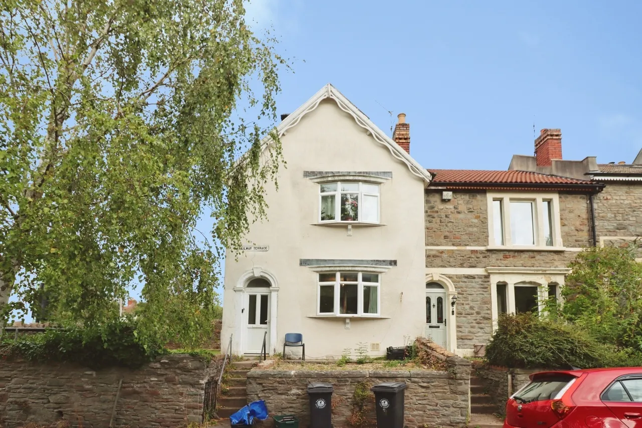 3 bed house for sale — Railway Terrace, Bristol, BS16