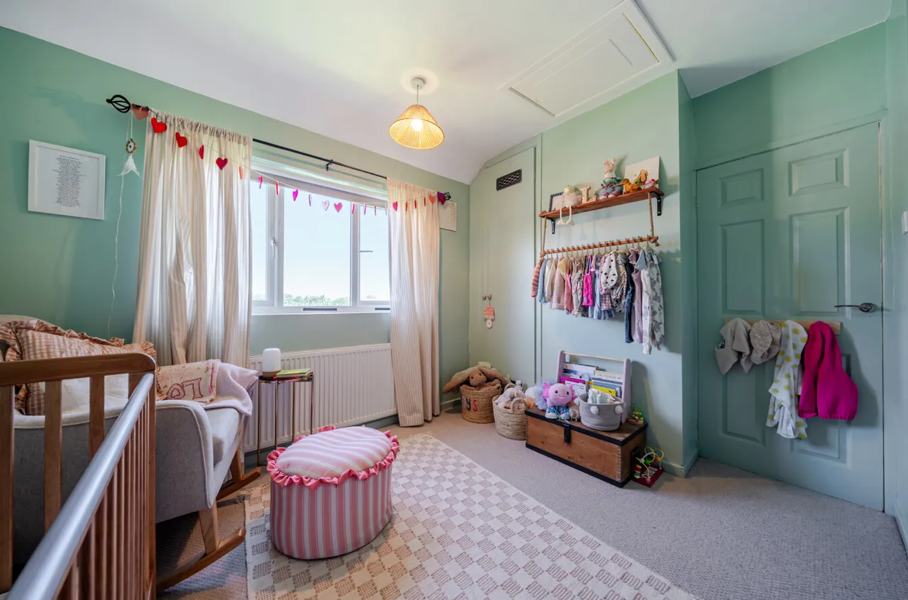 Westdale Road, Pudsey, LS28, photo 5