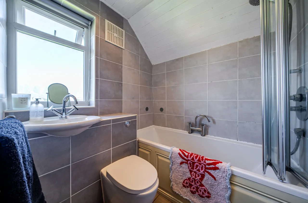 Westdale Road, Pudsey, LS28, photo 7