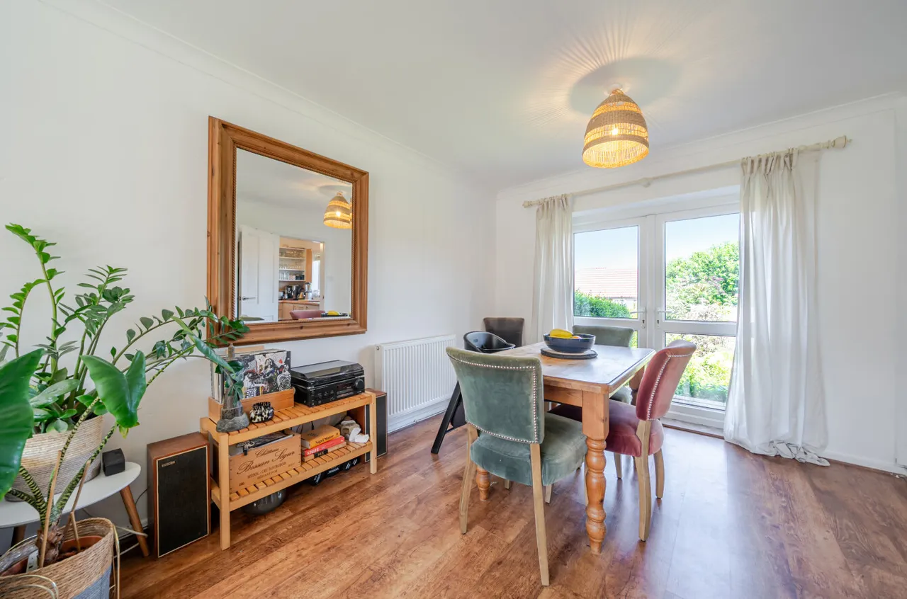 Westdale Road, Pudsey, LS28, photo 19