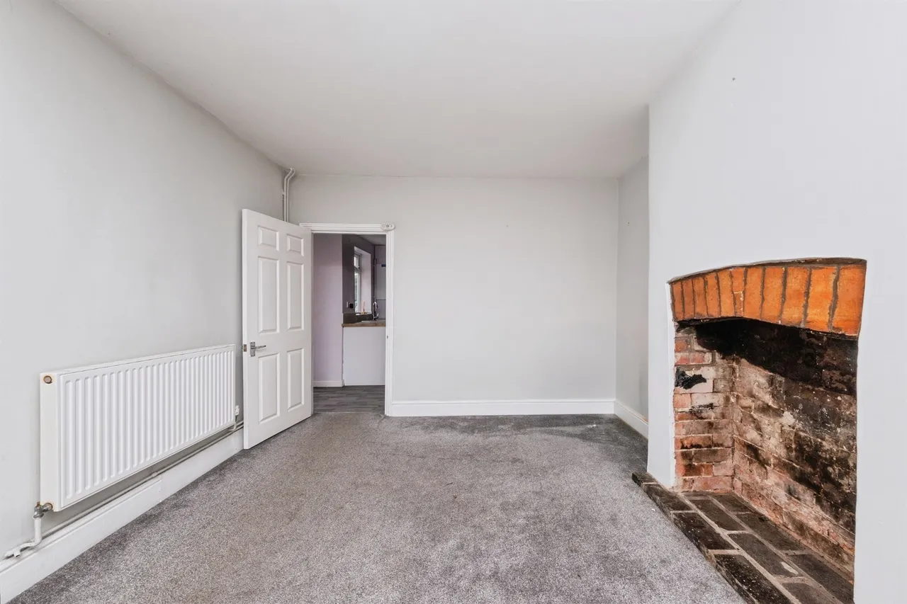 Wolverton Road, Newport Pagnell, MK16, photo 5