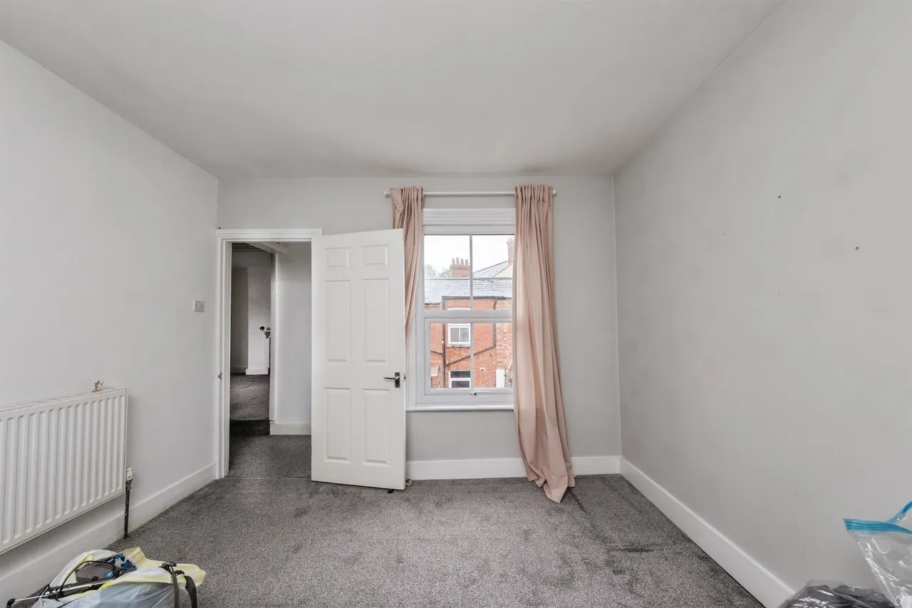 Wolverton Road, Newport Pagnell, MK16, photo 13