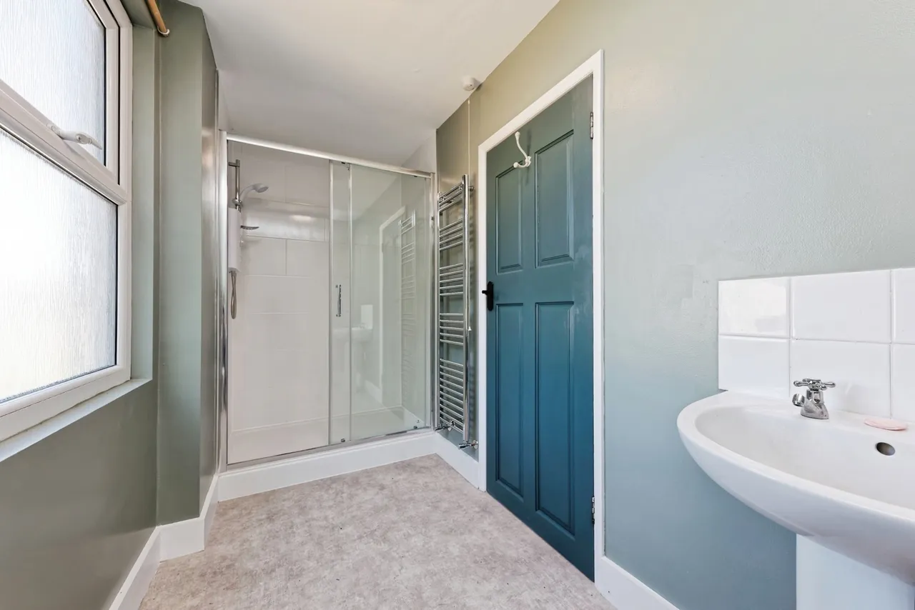 Oswald Place, Dover, Kent, CT17, photo 12