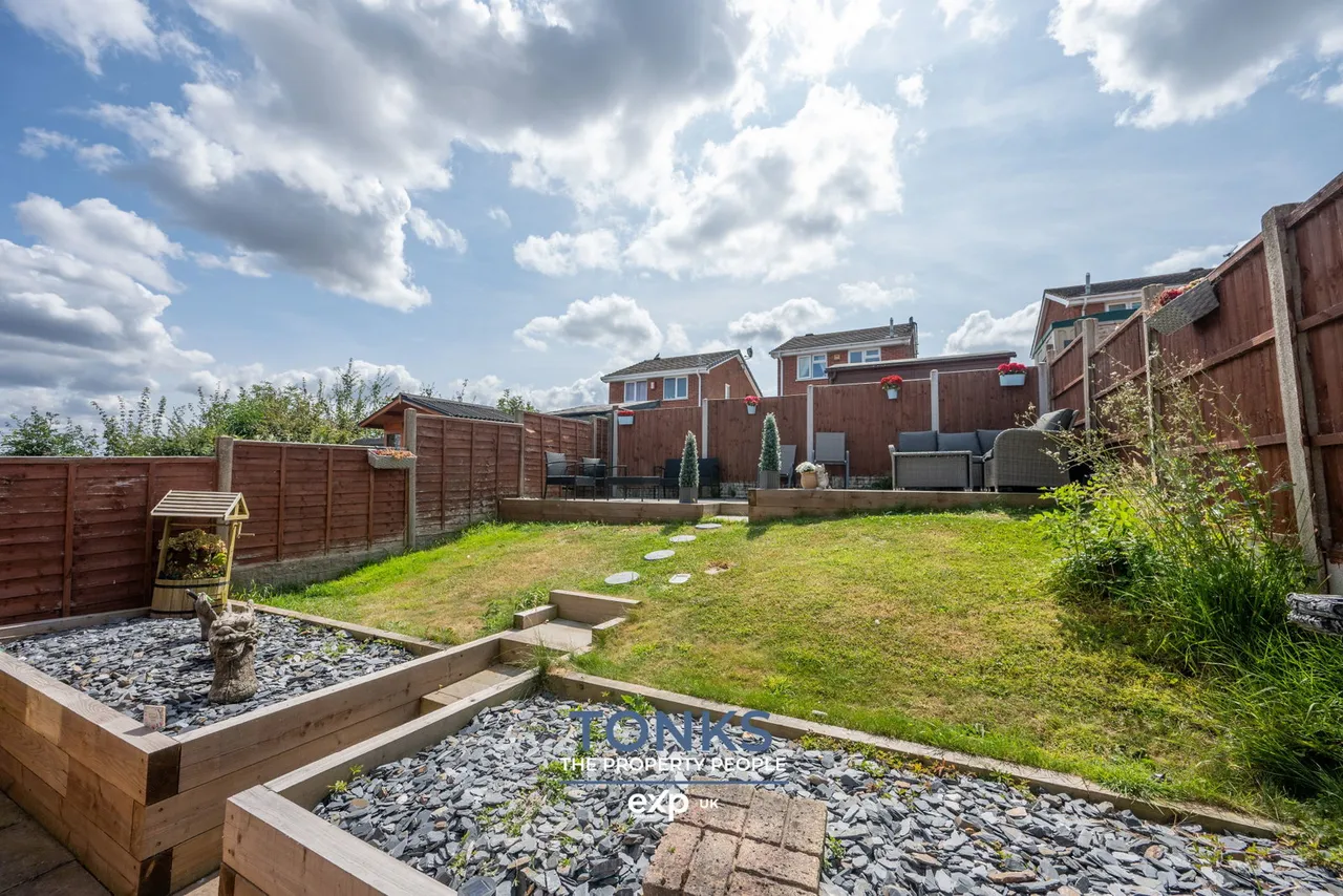 St. Brades Close, Tividale, Oldbury, B69 1NX, photo 12