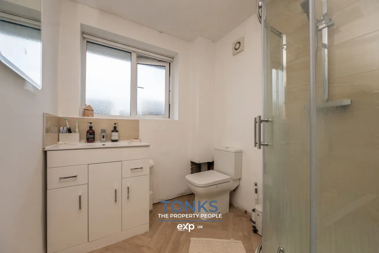 St. Brades Close, Tividale, Oldbury, B69 1NX, photo 11