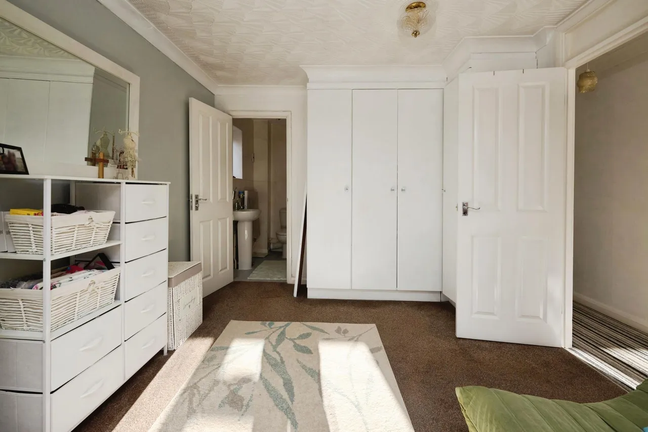 Stokesay Court, Peterborough, PE3, photo 13