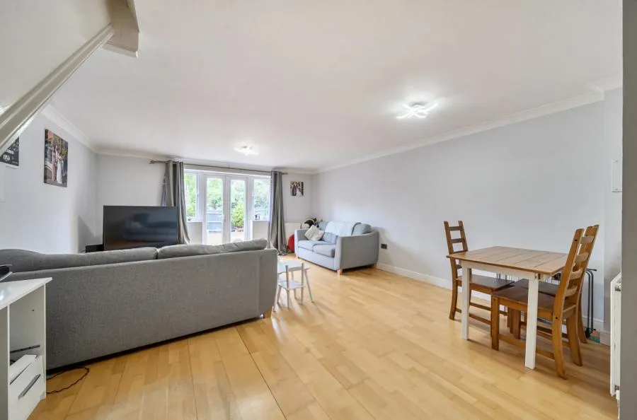Whitehead Way, Aylesbury, HP21, photo 11