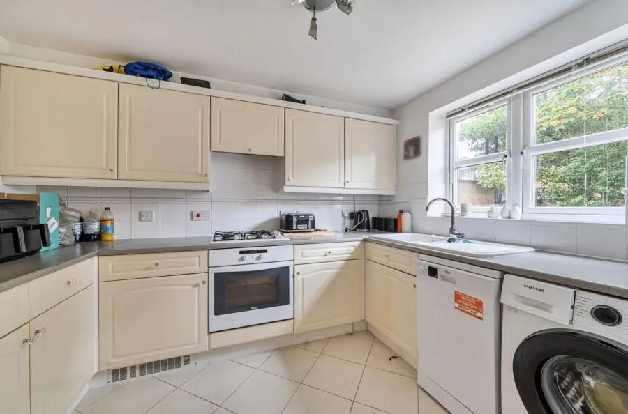 Whitehead Way, Aylesbury, HP21, photo 10
