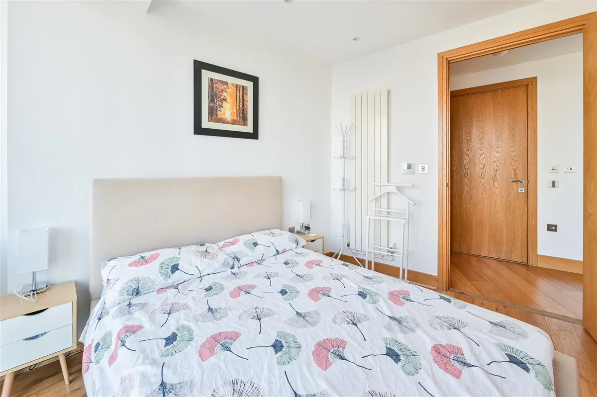 Arena Tower, Crossharbour Plaza, E14, photo 14