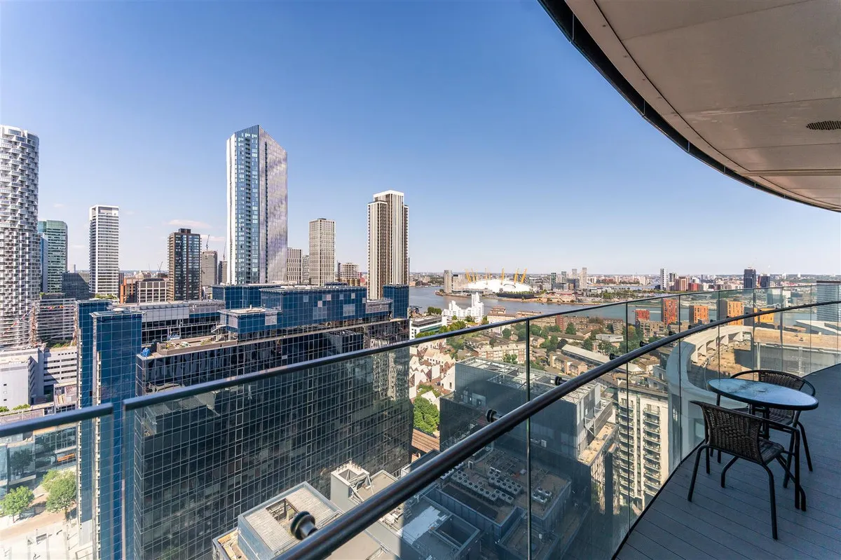 Arena Tower, Crossharbour Plaza, E14, photo 16
