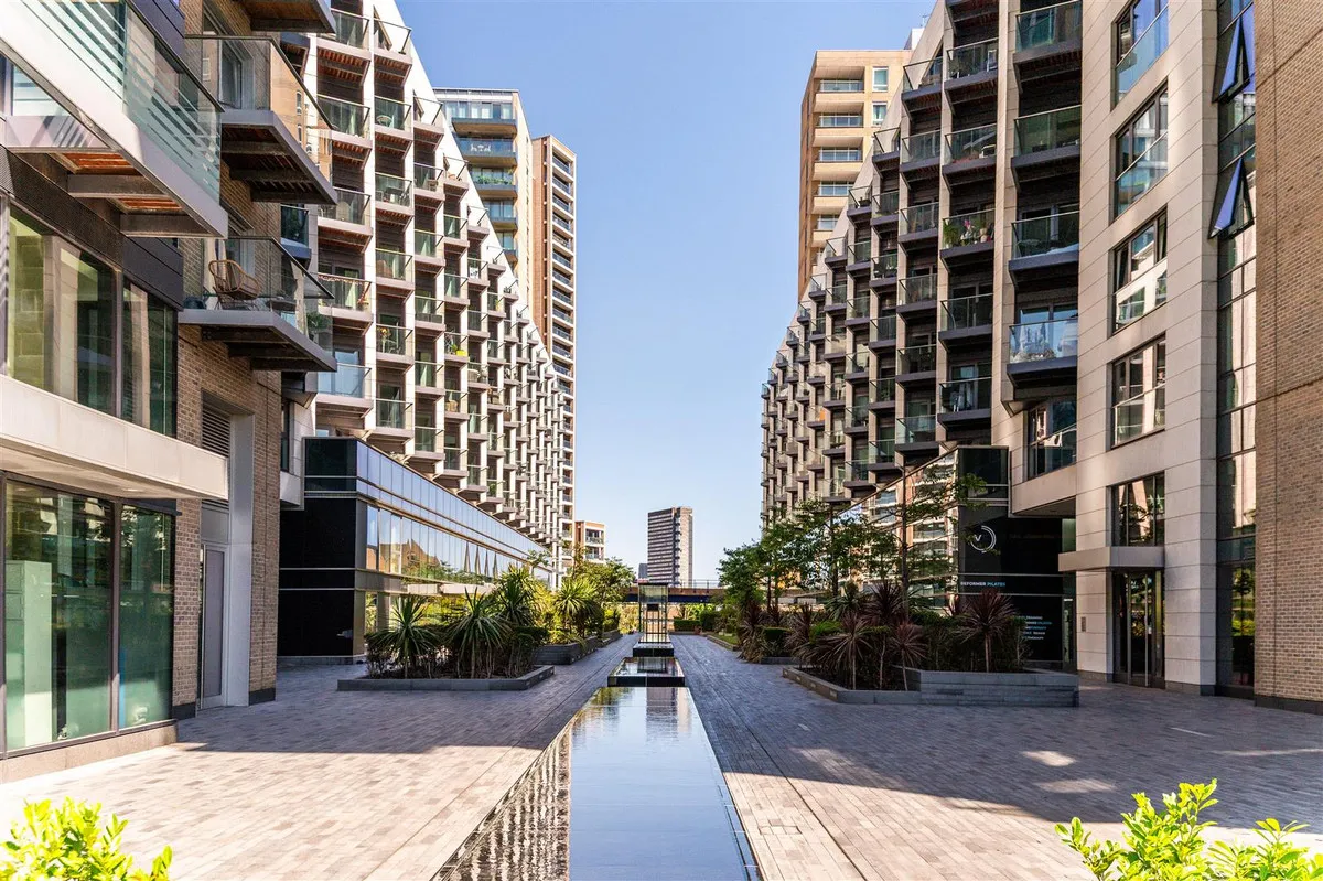 Arena Tower, Crossharbour Plaza, E14, photo 26