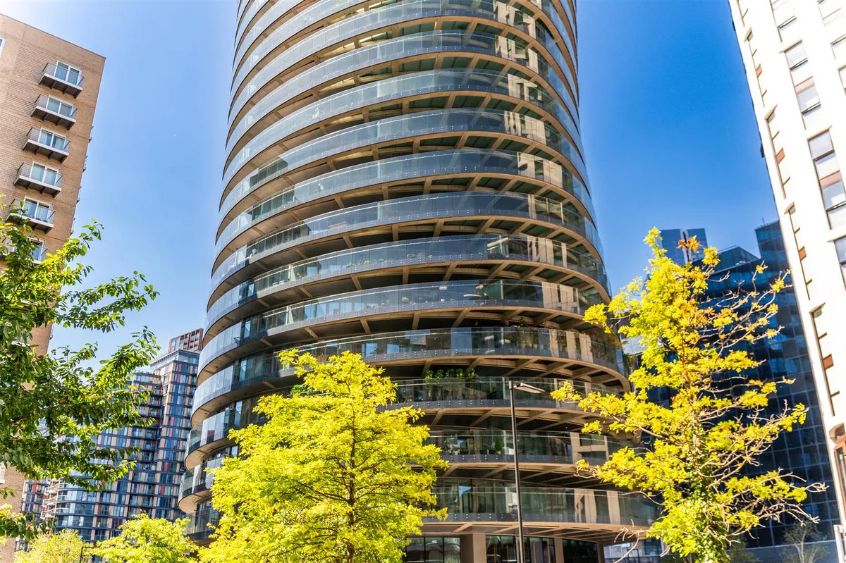 Arena Tower, Crossharbour Plaza, E14, photo 30