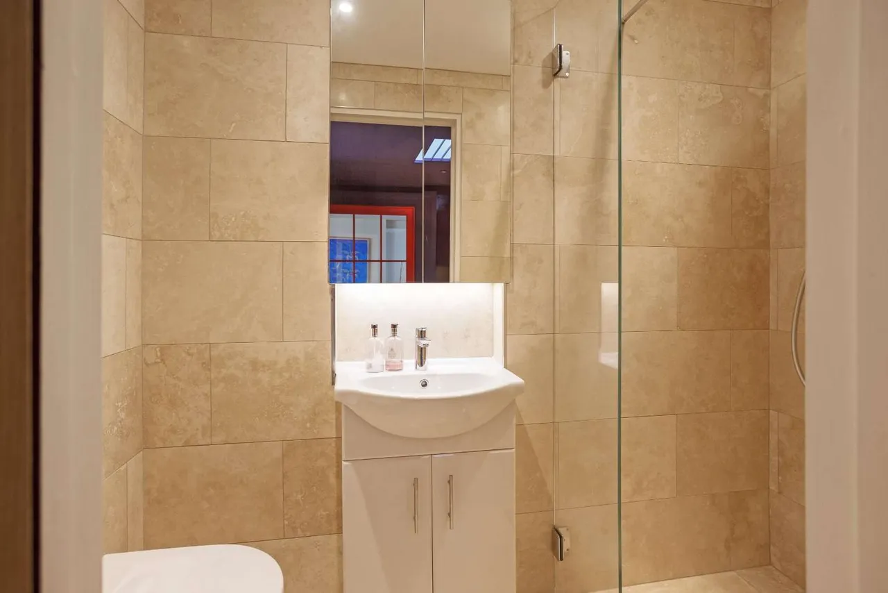 East Street, Petworth, GU28, photo 10