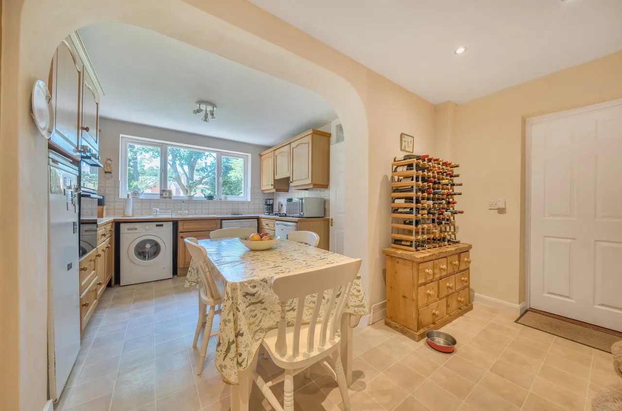 Arundel Road, Camberley, Surrey, GU15 1DL, photo 17