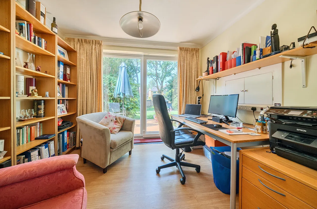 Arundel Road, Camberley, Surrey, GU15 1DL, photo 11