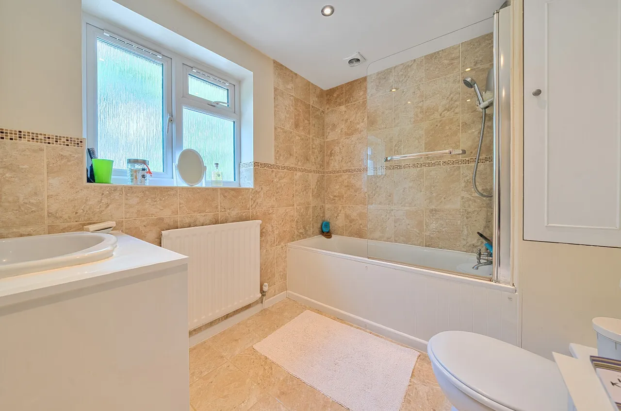 Arundel Road, Camberley, Surrey, GU15 1DL, photo 9