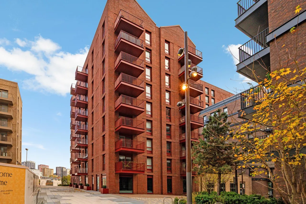 1 bed flat for sale, Hemlock Street, London, E14