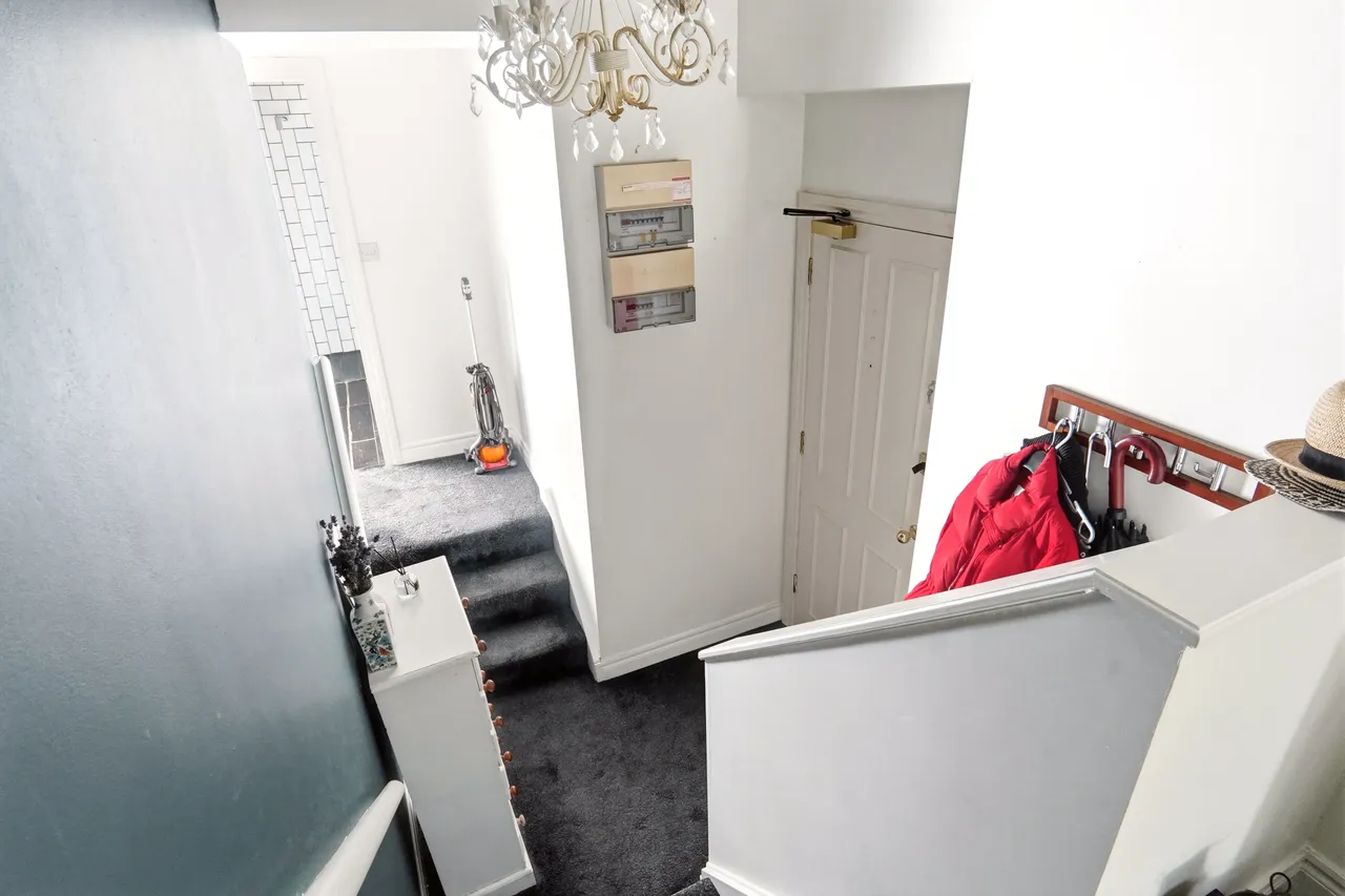 Lidgett Lane, Gledhow, LS8, photo 4