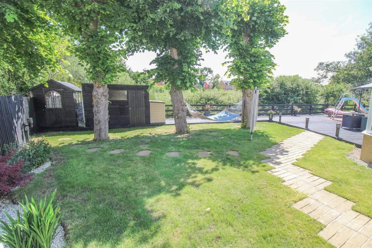 Curteys, Old Harlow, CM17, photo 23