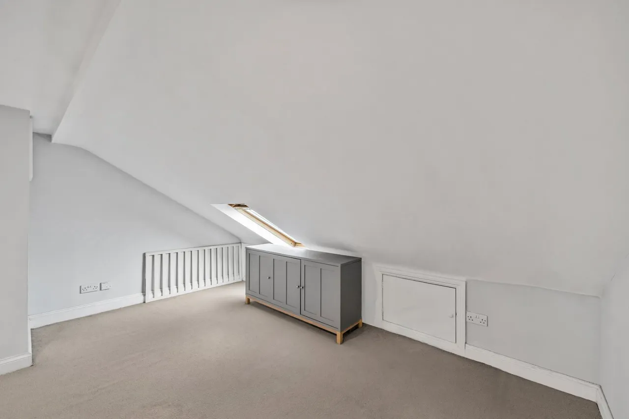 Waldeck Road, London, W4, photo 10