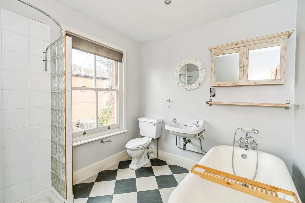 Romsey Road, SOUTHAMPTON, photo 11