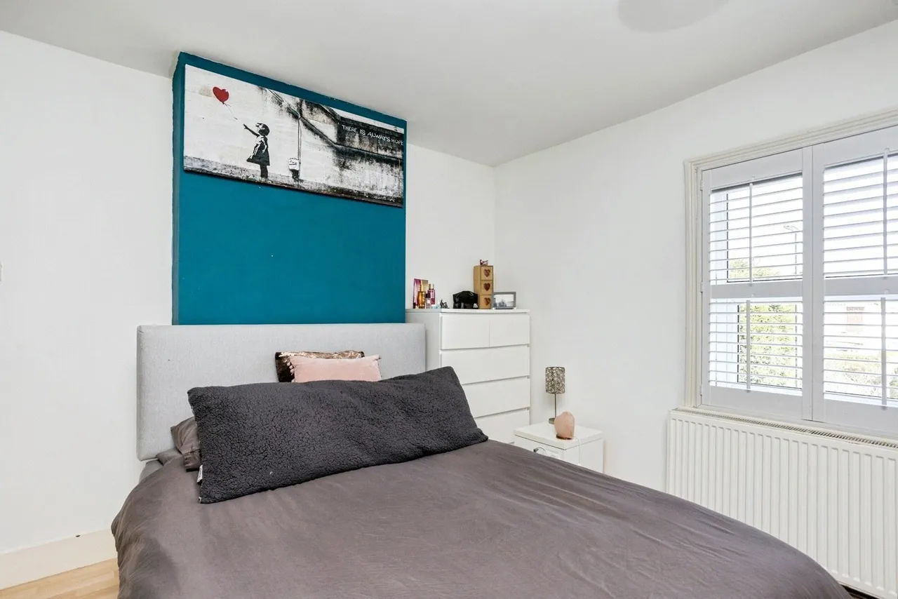Kimberley Road, Crawley, RH10, photo 7