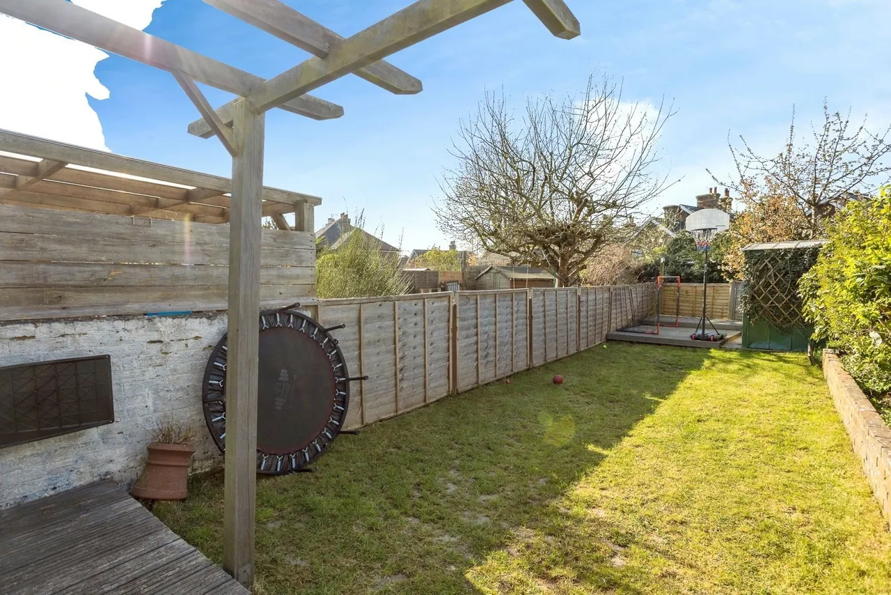 Kimberley Road, Crawley, RH10, photo 16