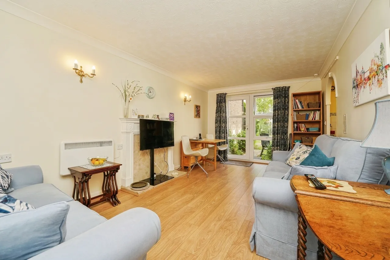 Pittville Circus Road, Cheltenham, GL52, photo 5