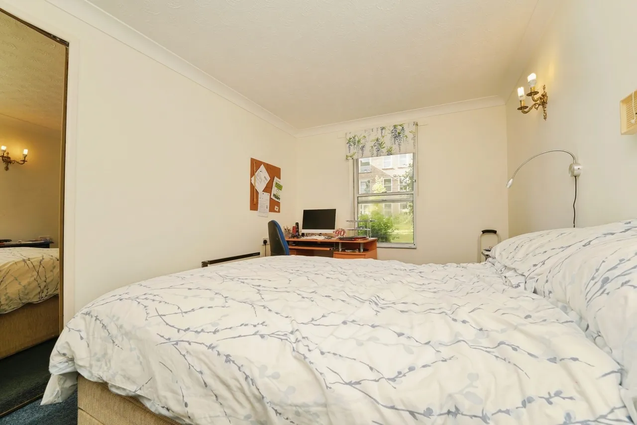 Pittville Circus Road, Cheltenham, GL52, photo 8