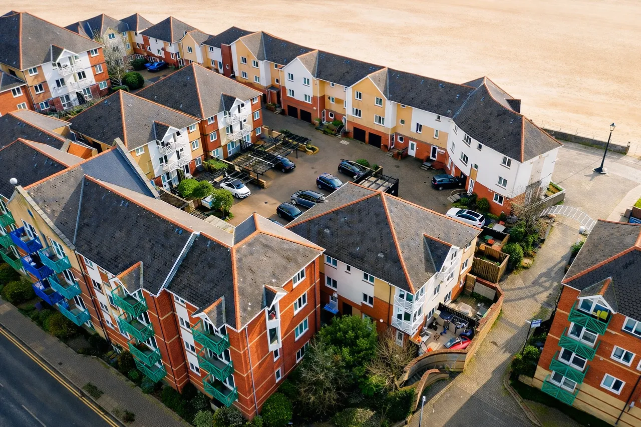 8 bed flat for sale — Highmoor, Maritime Quarter, Swansea, SA1 1YE