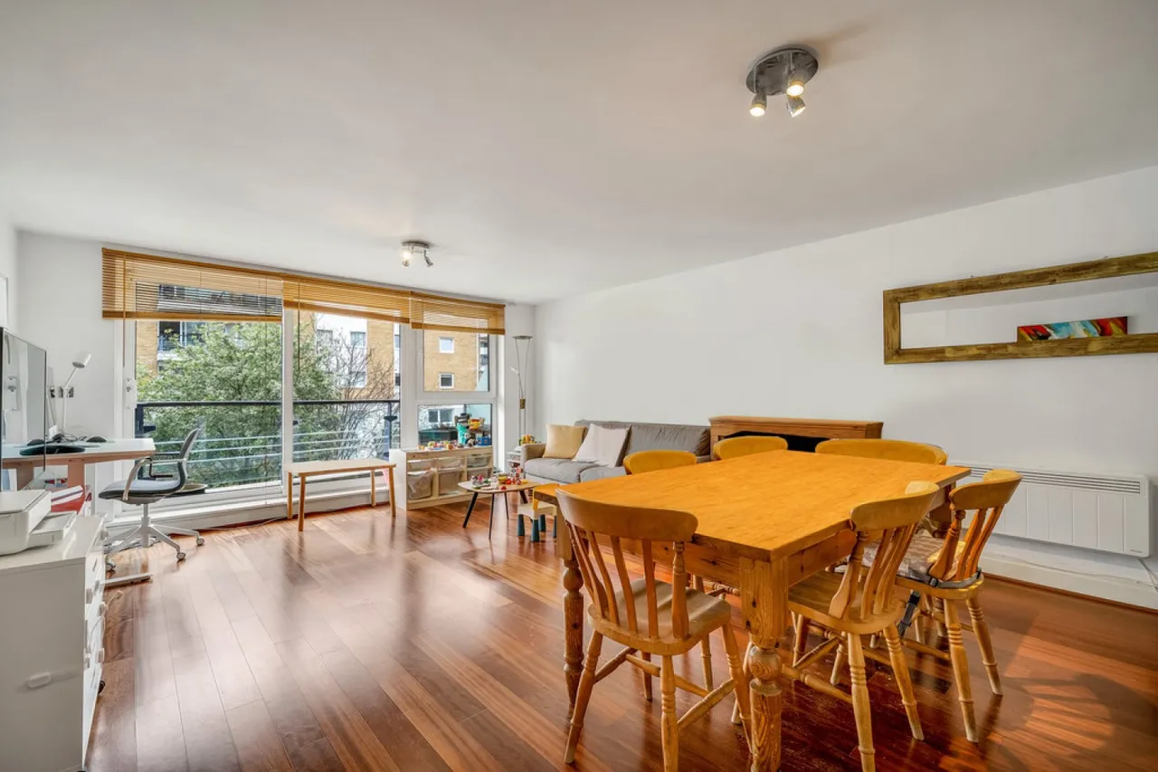 Anchor House, Riverside West, SW18, photo 3