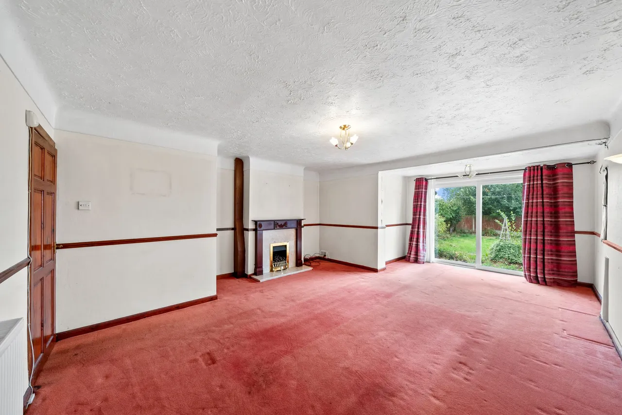 Hawkshead Road, Burtonwood, Warrington, Warrington, WA5 4PW, photo 2