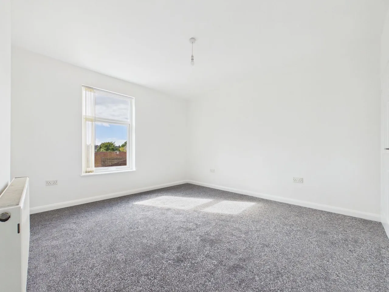 Wakefield Road, Featherstone, WF7, photo 9