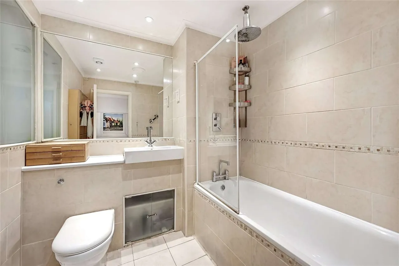 Devonhurst Place, Heathfield Terrace, London, W4 4JB, photo 8