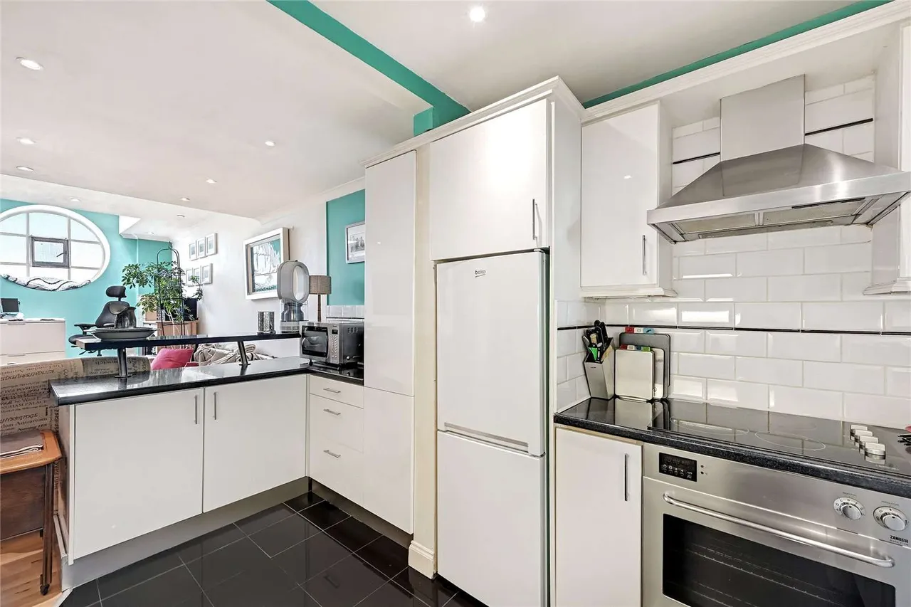 Devonhurst Place, Heathfield Terrace, London, W4 4JB, photo 11