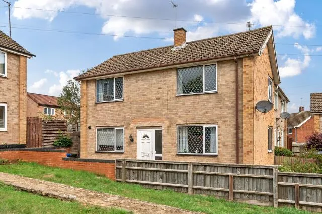 3 bed house for sale, Dover Avenue, Banbury, OX16
